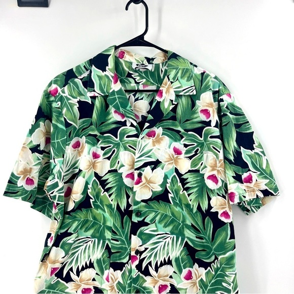 Hilo Hattie ShortSleeve Button Down Shirt - Picture 3 of 5